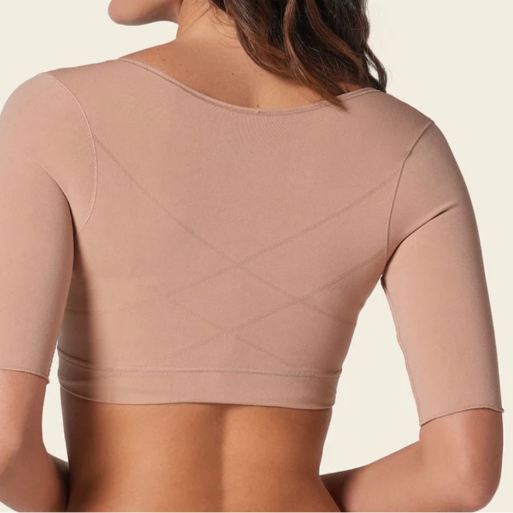 LEONOSA - Invisible Upper Arm Shaper Vest In Beige/Nude - Sz: M.